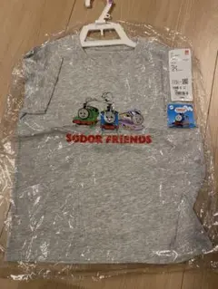 ユニクロ　トーマス　グレー　半袖　カットソー　tシャツ 100 新品