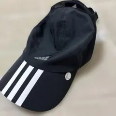 adidas ブラック ストライプ キャップ