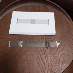 純正Apple watch ナチュラルチタニウムミラネーゼループ