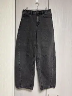 GU バレルレッグジーンズ ダークグレー Sサイズのサムネイル