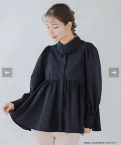 25春夏【新品】黒ドットタックフリルVネックハーフスリーブブラウス 