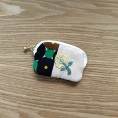 ミナペルホネン ポーチ