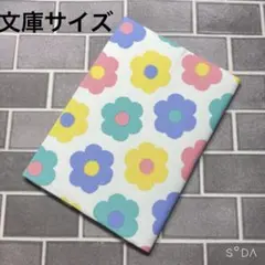 ブックカバー　フラワー✖️c