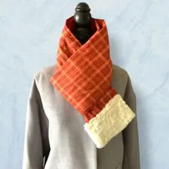 【ハンドメイド】正絹のマフラー　紬の反物使用　赤系　フェイクファー付　中綿入り