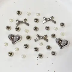 #43デコレーションパーツ シルバー ホワイト ビーズ　携帯ストラップ