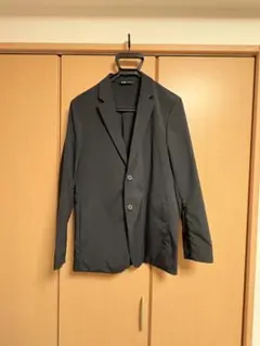 黒 ビジネスジャケット theory×ユニクロ