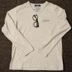 T-GRAPHICS Vネック 長袖Tシャツ カットソー ホワイト系 Mサイズのサムネイル