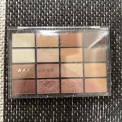WAKEMAKE ソフトブラーリングアイパレット18
