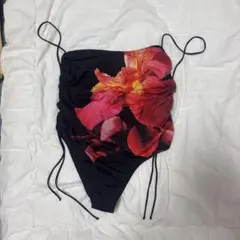 花柄セパレート水着 黒と赤