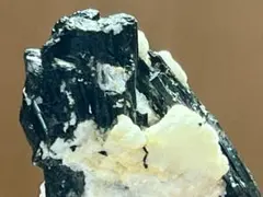 ブラジル産』 トルマリン 電気石 原石 鉱物標本 天然石 220 - メルカリ