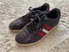 アディダス　メンズ　スニーカー