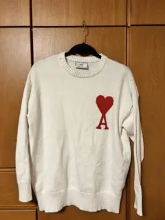 ホワイト ハート A 刺繍 ニットセーター