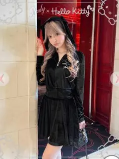 専用ーRady キティコラボベロアセットアップーブラック 専用ーRady キティコラボベロアセットアップーブラック Hello Kitty