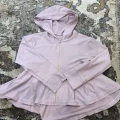 フード付き　ラッシュガード