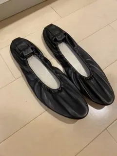 MOHI フラットシューズ バレエシューズ ブラックのサムネイル