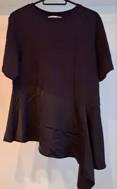 UNIQLO and JW ANDERSON ユニクロ　フレアヘムＴ　M