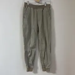 Champion ベージュ チノパンのサムネイル