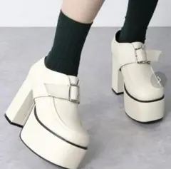 スクエアトゥ厚底バックルローファー　韓国系ファッション