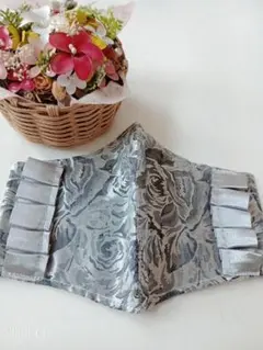 3way不織布マスクカバー　バラ柄　両サイドフリル　内ポケット付き