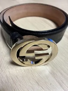 GUCCI ブラック レザーベルト ダブルGロゴ