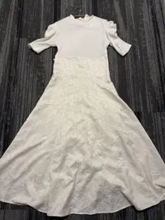 tocco ホワイトロングワンピース レース装飾