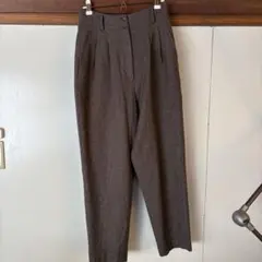 ブラウン プリーツ入り スラックス　秋冬