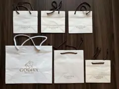 メルカリ市開催中のお値下げ GODIVA ギフトバッグ 6セット 大中小のサムネイル