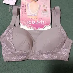 お値下げ　新品・タグ付き　はねふわ TASUKIブラ Mサイズ　九鬼和子デザインのサムネイル