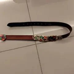 カラフル装飾付きブラウンベルト