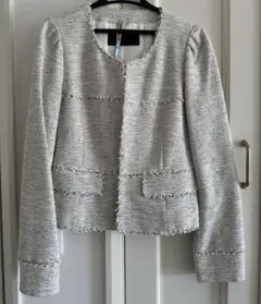 TOBECHIC ノーカラーツイードジャケット ホワイト系のサムネイル
