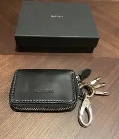 BARNEYS NEW YORK ロゴ入りレザースマートキーケース(BLACK)