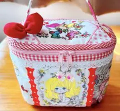 リボン付きバニティポーチ