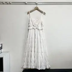 【美品】JUNOAH(ジュノア) フリルティアードキャミワンピース 甘め 女っぽ
