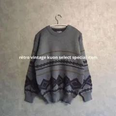 昭和レトロ総柄ニット　グレー　パープル　ヴィンテージニット　レトロセーター　古着のサムネイル
