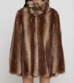 lagua gem faux ファーコート