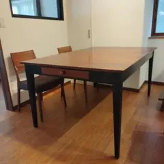 アメリカ高級家具　Ethan Allen ダイニングテーブル