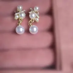 フェイクパールピアス