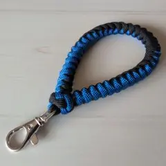 パラコード　編み込み　ストラップ 青黒 A06
