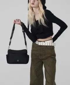 Item thumbnail for item 08677125-2850-423f-88aa-06a902613c1a