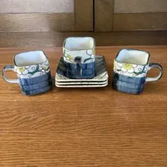 青と白の花柄カップ・ソーサーセット