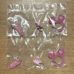 TWICE ガチャ アクリルカラビナフロッキーマスコット モモセット