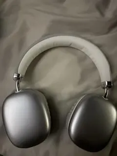 ワイヤレスヘッドホン