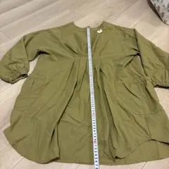 オリーブグリーン・ブラウンチュニック