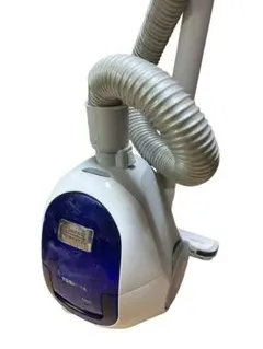 TOSHIBA　掃除機 　VC-PF7A TOSHIBA 掃除機 VC-PF7A 東芝 紙パック式掃除機 VC-PF7A 2018年製