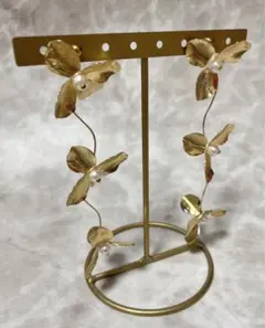 ブライダル　イヤリング　ピアス　大ぶり　ゴールド