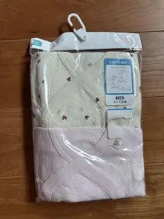 コンビ肌着 クリーム色とピンク色 50-60㎝