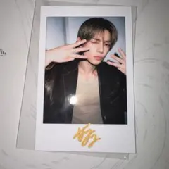TXT チェキ トレカ ヨンジュン 中国 雑誌 bazaar 特典 1枚 ③ - メルカリ