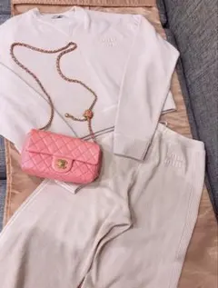 専用　Miu Miuのニットパンツのサムネイル