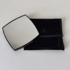 【シャネル】ノベルティ両面ミラー黒・ブラックケース付き