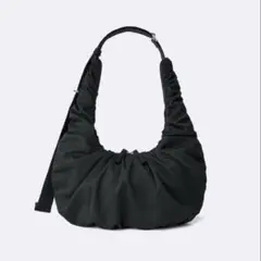 GU ジーユー　ダンプリングバッグ